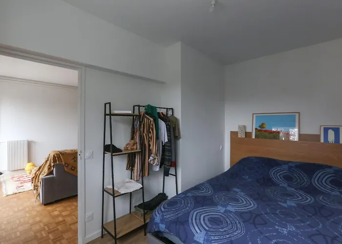 Charming In Buttes Chaumont Appartement