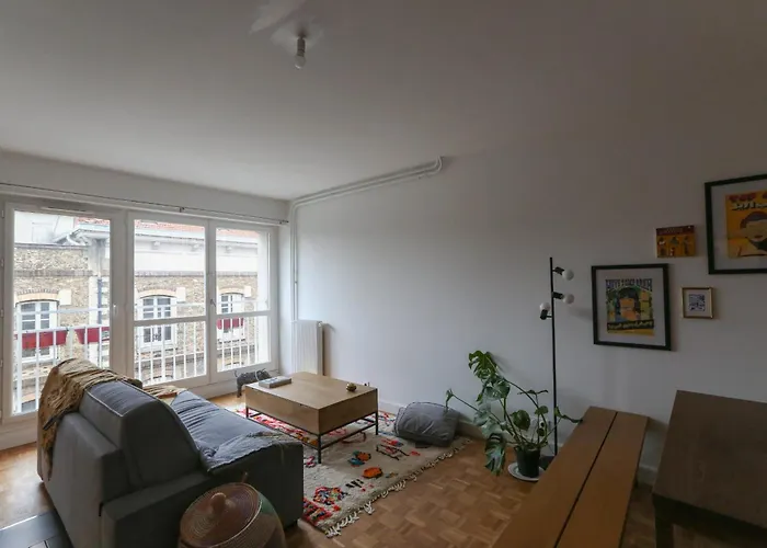 Appartement Charming In Buttes Chaumont
