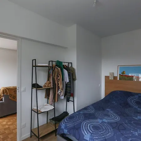Charming In Buttes Chaumont Apartment